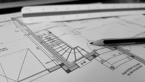 Plan de maison et outils de dessin